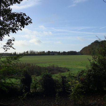 Roulotte Les Deux Geais Sainte-Opportune-du-Bosc Exterior foto